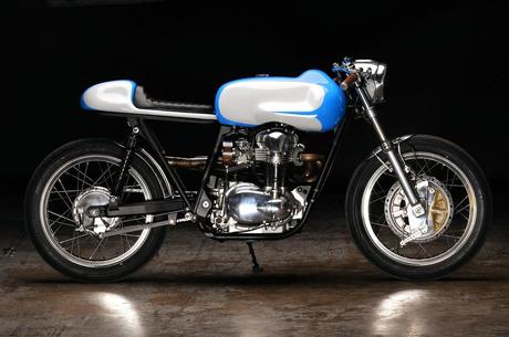 Kawasaki W650 by Revival Cycles