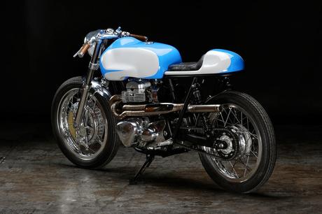 Kawasaki W650 by Revival Cycles