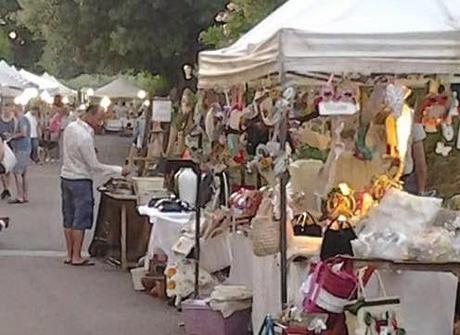 Mercato dell'Antiquariato, Collezionismo, Artigianato e Vintage a Castelfalfi / Market of Antiques and Arts&Crafts in the Castelfalfi Castle