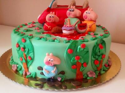 Torta Peppa Pig con macchina