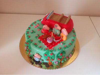 Torta Peppa Pig con macchina