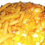 800px-Scrambled_eggs_with_french_fries