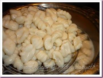 Gnocchi di ricotta burro e salvia (9)