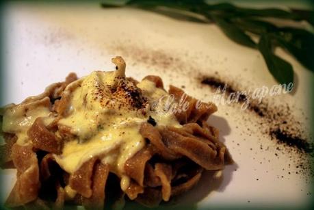 SCIALATIELLI ALLA LIQUIRIZIA CON FONDUTA AL FORMAGGIO E MENTA