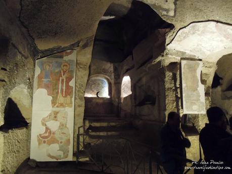Degustazione in notturna alle catacombe di San Gennaro con Yelp