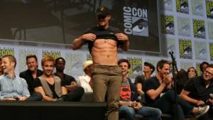 comic_con_2014_arrow_abs