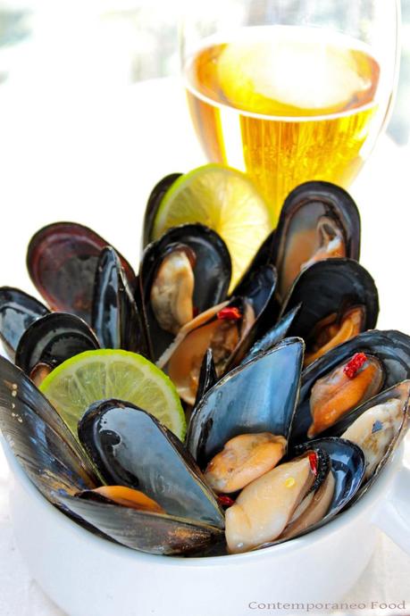 cozze alla birra castello ricetta pesce 1 contemporaneo food Cozze alla birra (amabile)