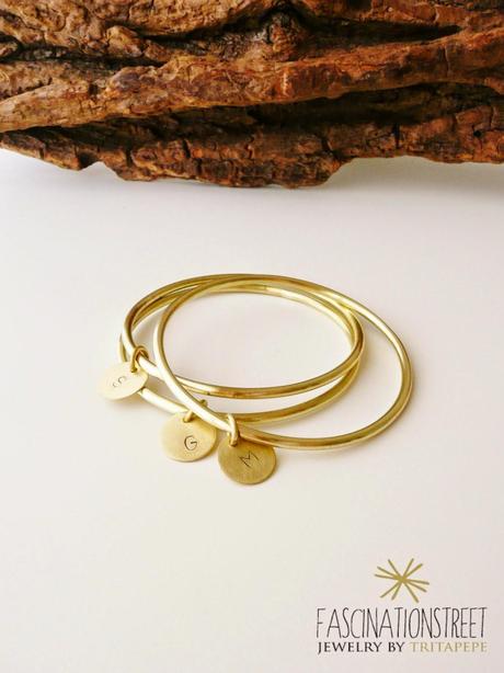 Bangle e orecchini in ottone