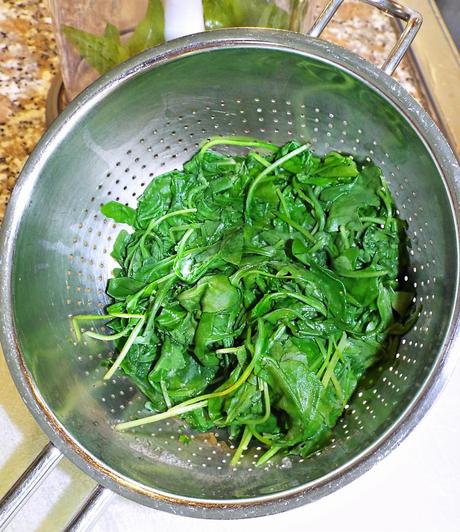 Pesto croccante alla rucola e noci