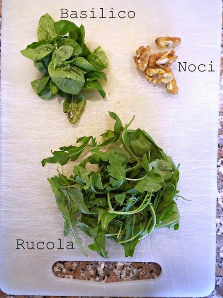 Pesto croccante alla rucola e noci