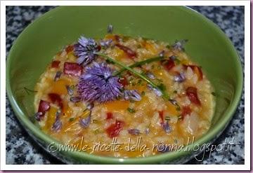 Risotto vegan fiorito con erba cipollina e peperoni (12)