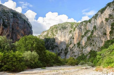 Albania 19: Spiagge e divise