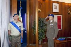 Viterbo/ Il Generale Bernardini rende omaggio alle Bandiere del 1° Reggimento AVES “Antares”, dell’Aviazione Esercito e dell’Arma di Artiglieria