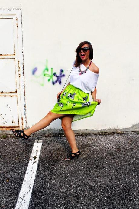 Outfit: Gonna verde e zebrette