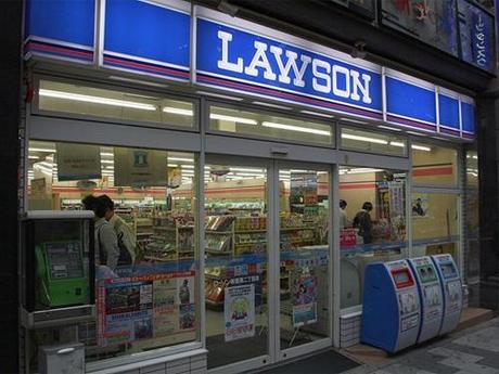 I convenience store in Giappone sono i : Konbini!