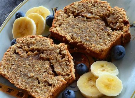 Pan dolce di banane alle nocciole