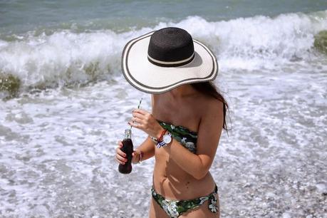 Outfit || Camo & Flowers bikini