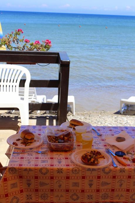 Insalata di lenticchie con feta: pranzo freddo a mare!!!