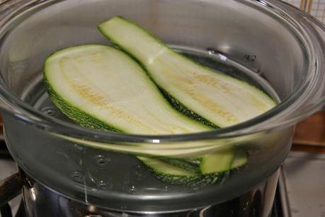 Zucchine gratinate al profumo di timo basilico e menta