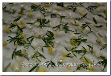 Focaccia genovese (olio, sale e rosmarino) (5)