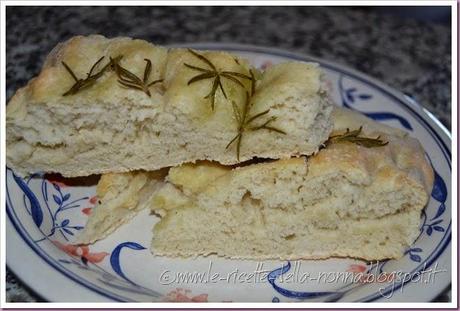 Focaccia genovese (olio, sale e rosmarino) (8)