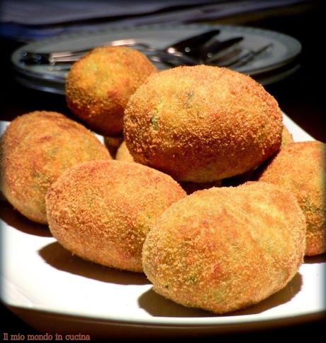 ARANCINE di RISO con RICOTTA, SPINACI e PROVOLA affumicata