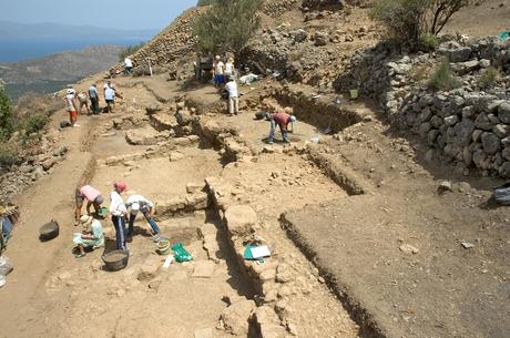 Azoria, la città ferma nel tempo