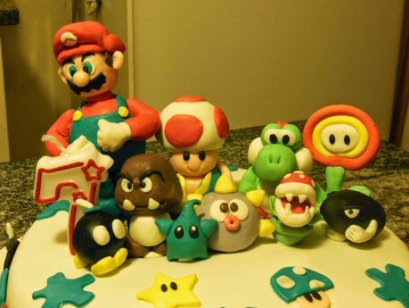 Ancora PDZ: stavolta Super Mario su una torta Pan di Stelle...camuffata!