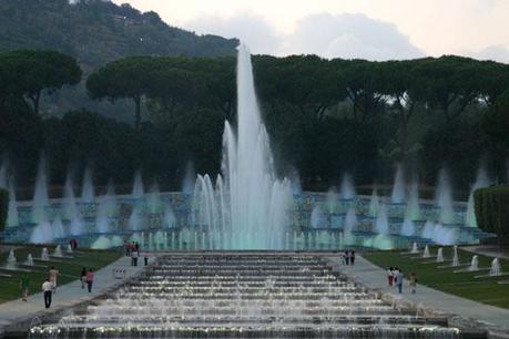 fontana_dell__Esedra_con_giochi_d__acqua_e_luci