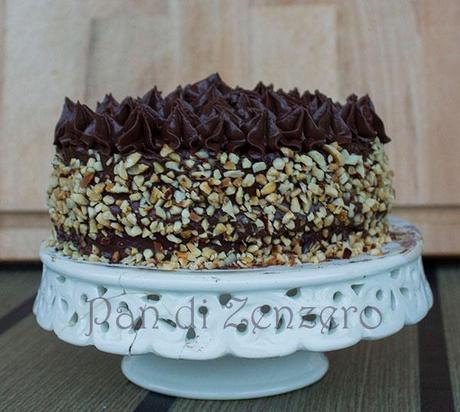 torta cioccolato e nocciole senza latte e senza uova