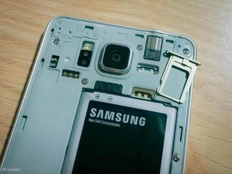 Galaxy Alpha 2 600x450 Galaxy Alpha: emerge online il primo benchmark AnTuTu smartphone  Samsung Galaxy Alpha samsung 