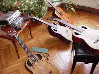 Prova delle chitarre GRECI da parte del M° Christian SAGGESE