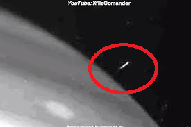 La cometa Ison scortata da Ufo?