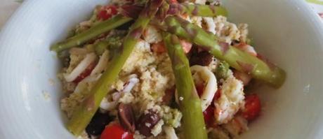 panzanella_con_asparagi_e_insalata_di_mare