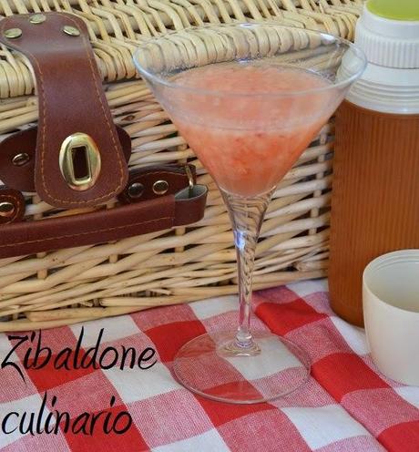 Bellini cocktail homemade per un pranzo di Ferragosto speciale