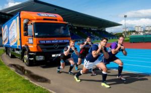 Sean Maitland, James Eddie, Rob Harley e Fraser McKenzie allo Scotstoun Stadium in occasione del lancio dell'accordo tra SRU e A.G.Barr (Credit SRU)