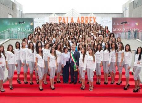 Miss Italia fa retromarcia: torna il bikini in passerella