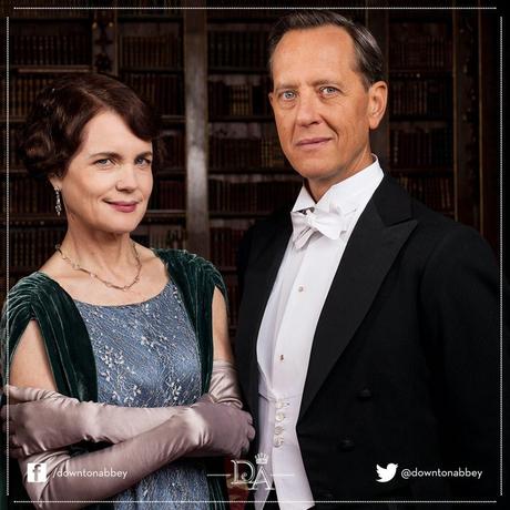 Downton Abbey 5: si bisbiglia che Lady Edith non sia figlia...