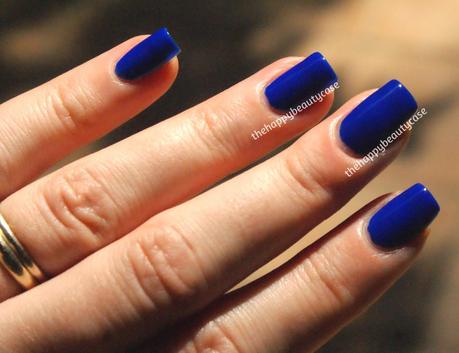 Kiko LE Daring Game Poker Nail Lacquer #05 Exclusive Blue Swatch and Review