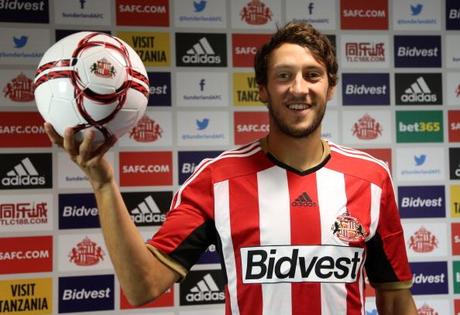 Sunderland Unveil New Signing Will Buckley