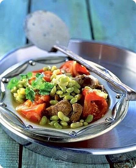 Agnello con fagioli e pomodori