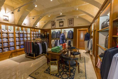 Brooks Brothers: New Opening, a Malta