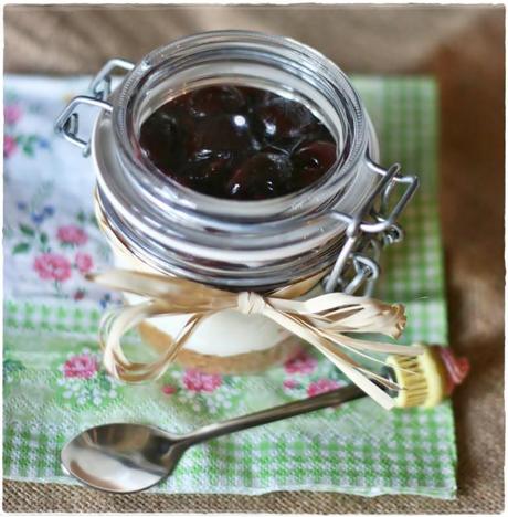 Cherry cheesecake in a jar 3