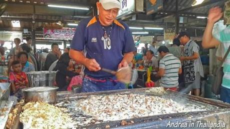 As A Local With Locals: una giornata a Chachoengsao, fra treni, templi, tuk tuk e trattorie!