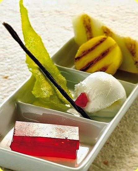 Ananas e melone invernale con gelatina di melagrana