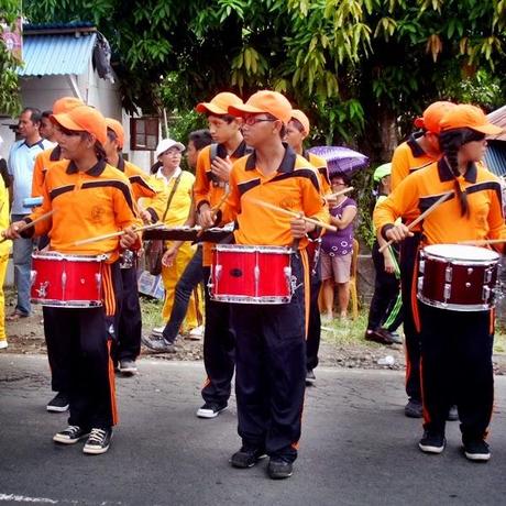 Il popolo indonesiano festeggia lndipendenza