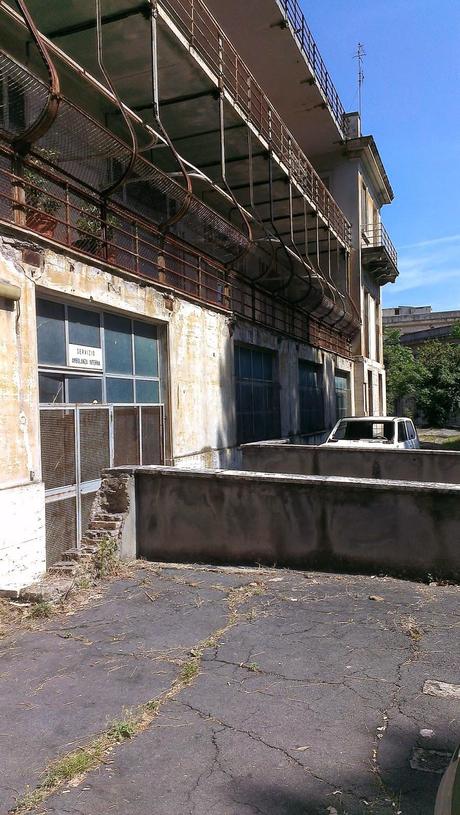 Le condizioni dell'Ospedale Forlanini. Un vanto, un nosocomio modello a livello mondiale negli anni Trenta. Oggi in abbandono