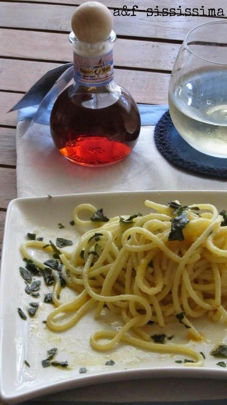 spaghetti con colatura di alici di Cetara