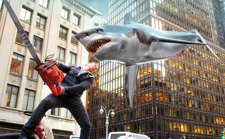 SHARKNADO 2 – TREMATE, TREMATE, LE SQUALATE SON TORNATE