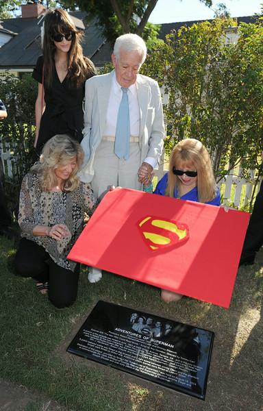 Targa commemorativa per George Reeves   Superman Jerry Siegel Jack Larson George Reeves Adventures of Superman 